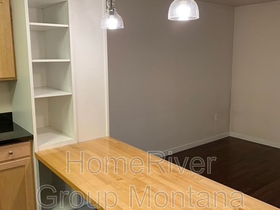 3rd image of 801 N Orange St Unit 113