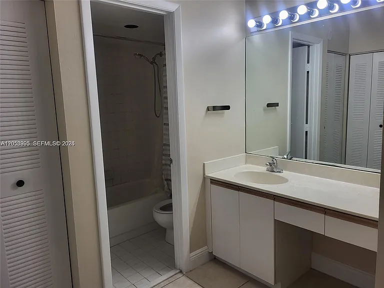 9843 SW 138th Ave #EA2R — Photo 11