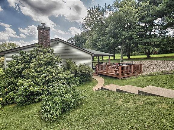 2nd image of 122 Tuskan Ln