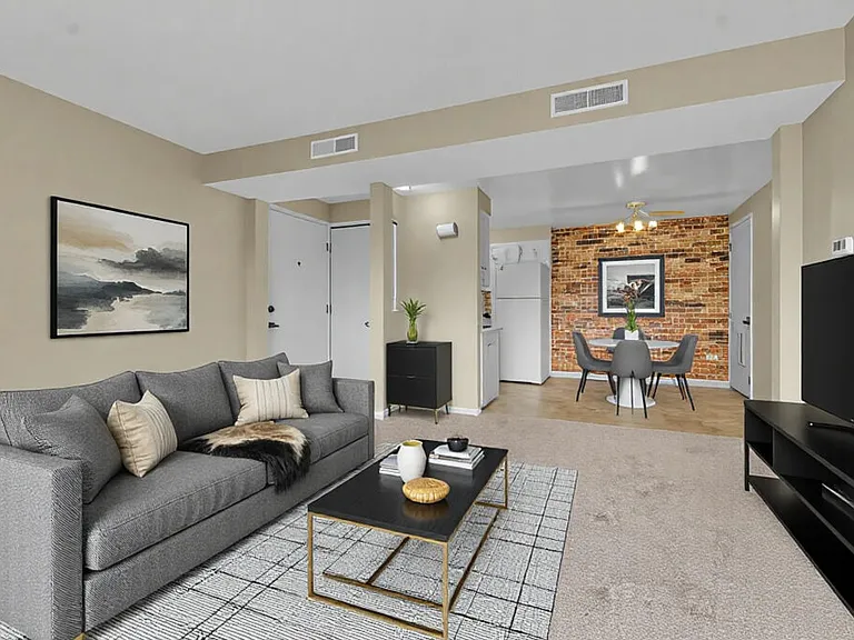 Edgebrook Estates — Photo 2