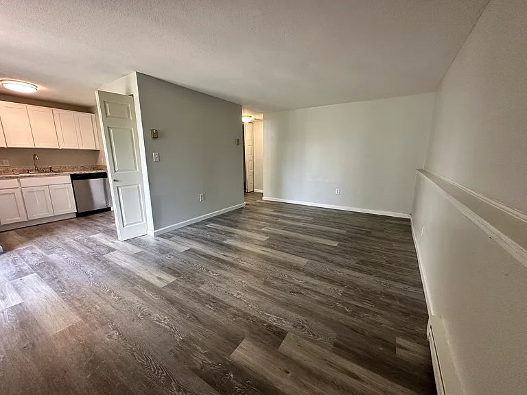 13 Burgundy Hill Ln #13 — Photo 6