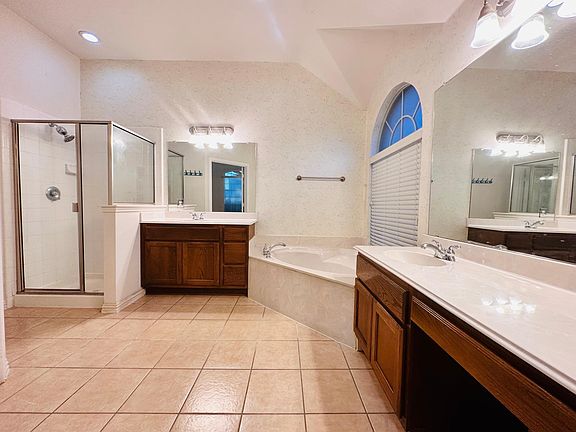 4th image of 2726 Cedar Brook Dr
