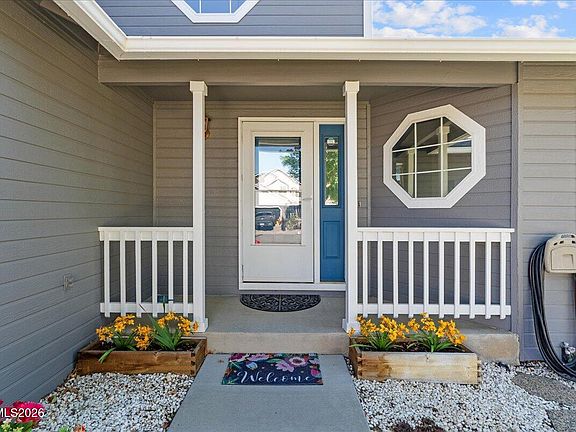 4th image of 3251 Oreana Dr