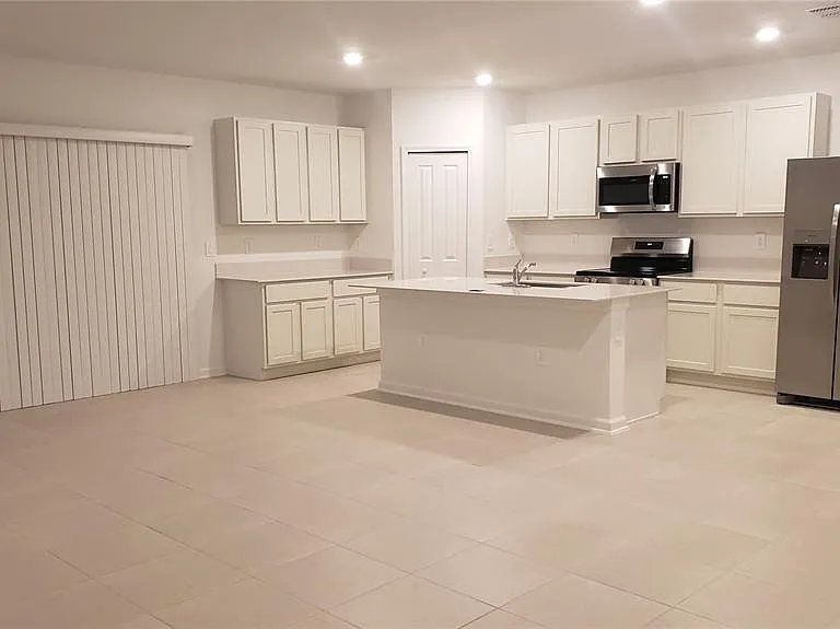 3910 Amers Loop — Photo 12
