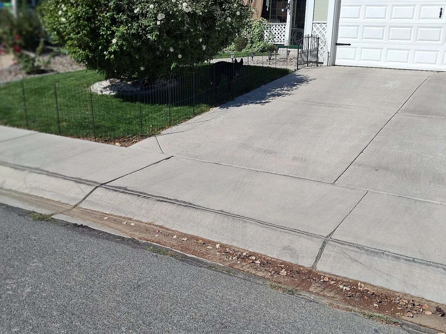 3 bed, 1493 sqft, $2,250 — Photo 2