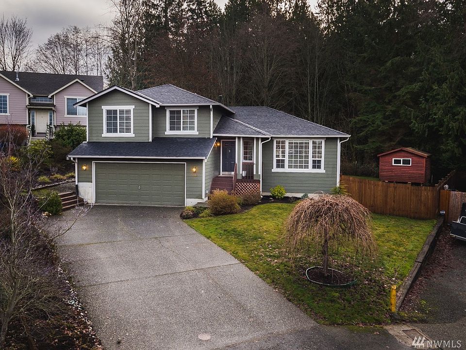 1st image of 4803 71st Dr NE