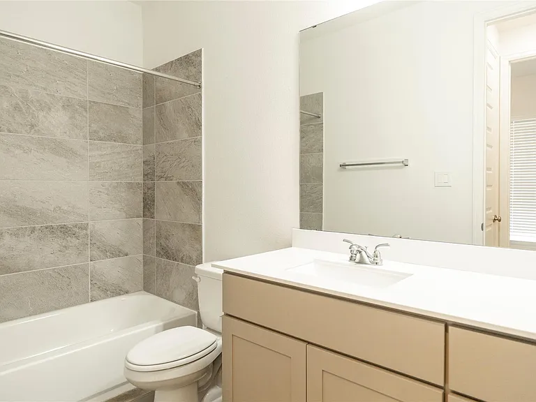 31410 Golden Cliffs Ln — Photo 20