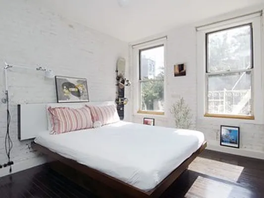 Sold by Citi Habitats | media 9