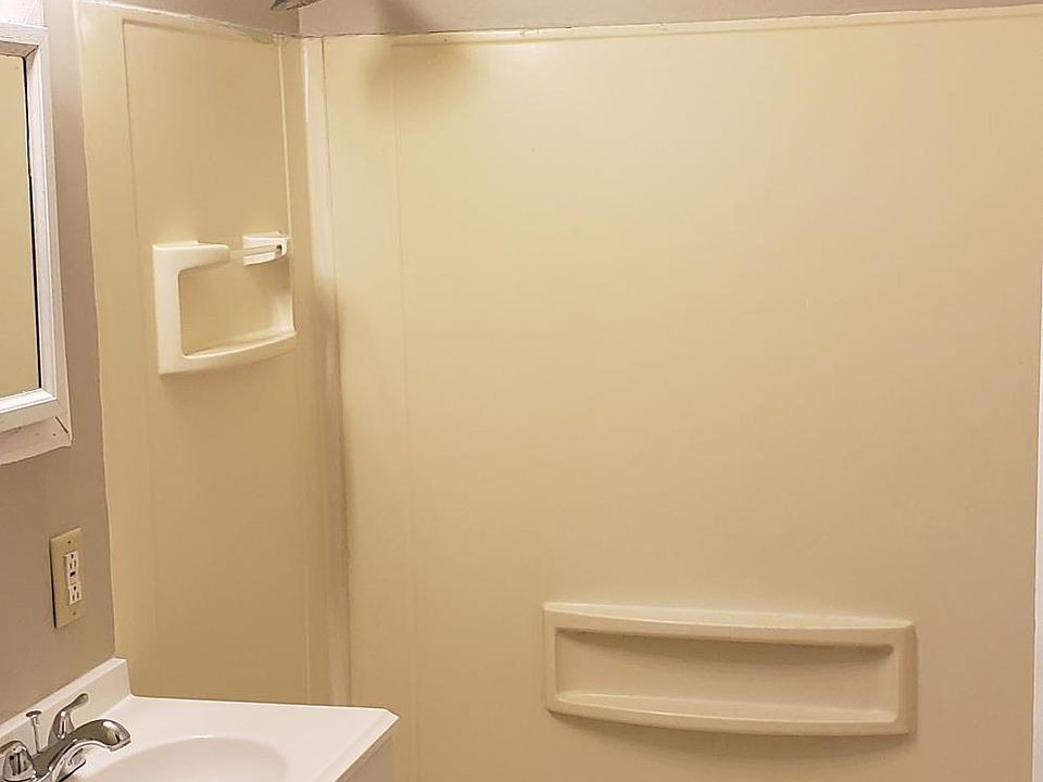 1st image of 938 N Church St #1