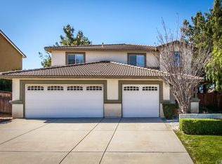 30543 Mission St, Highland, CA 92346