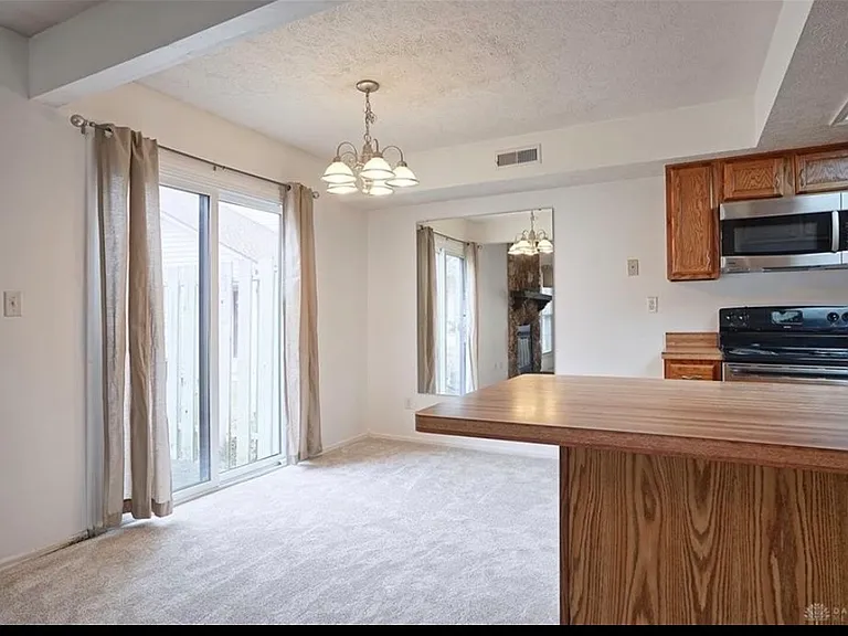 1445 Sanzon Dr — Photo 8