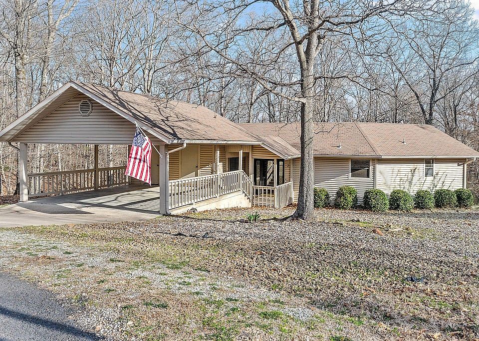 1st image of 2 Donington Cir