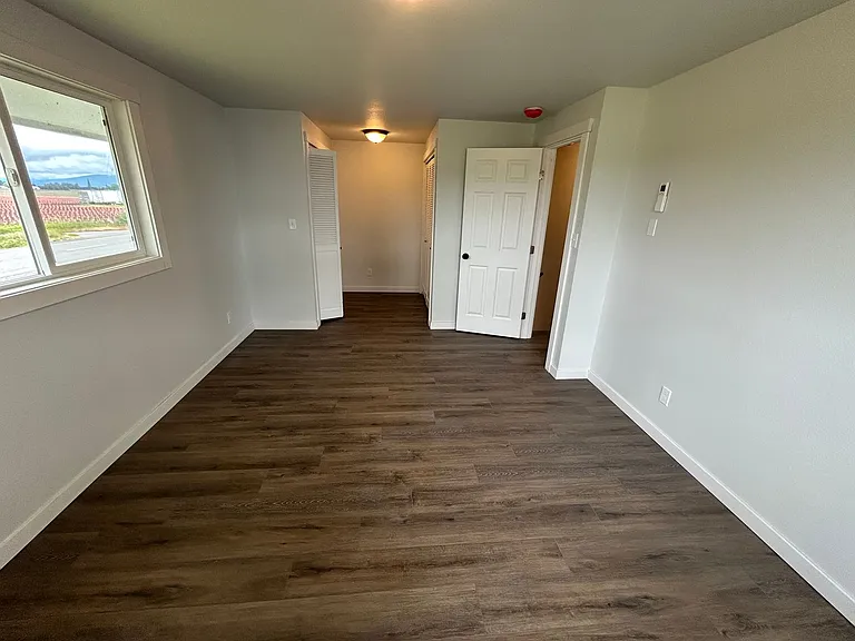112 H Street Rd — Photo 18