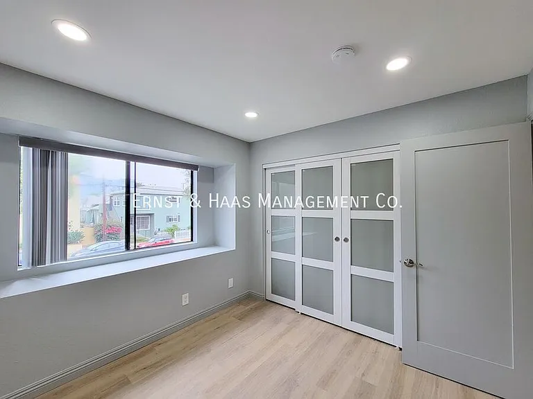 1758 E 2nd St #101 — Photo 20