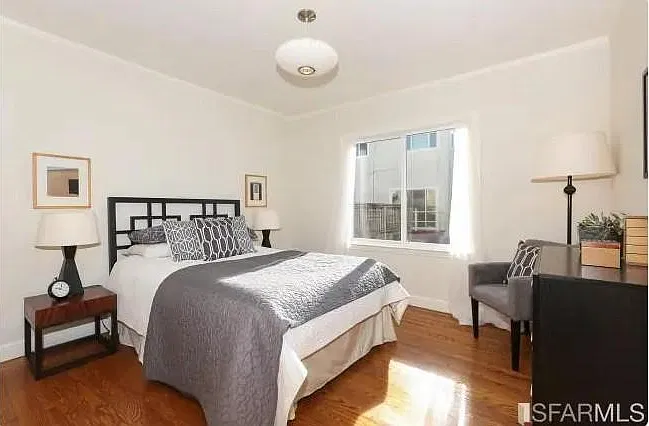 3 bed, 2.5 bath, 1600 sqft, $8,200 — Photo 4