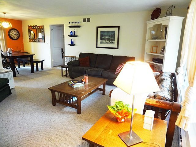 1st image of 7409 N Oxford Pl