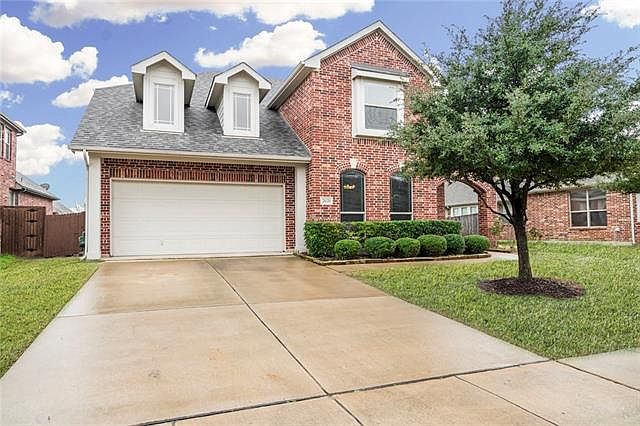 2nd image of 2620 Pine Trail Dr