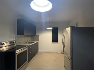 1212 Queen St E #A, Toronto, ON M4M1L7