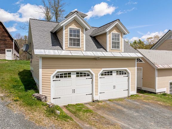 4th image of 330 Parsonage Road