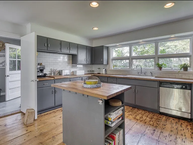 40755 Main Rd — Photo 6
