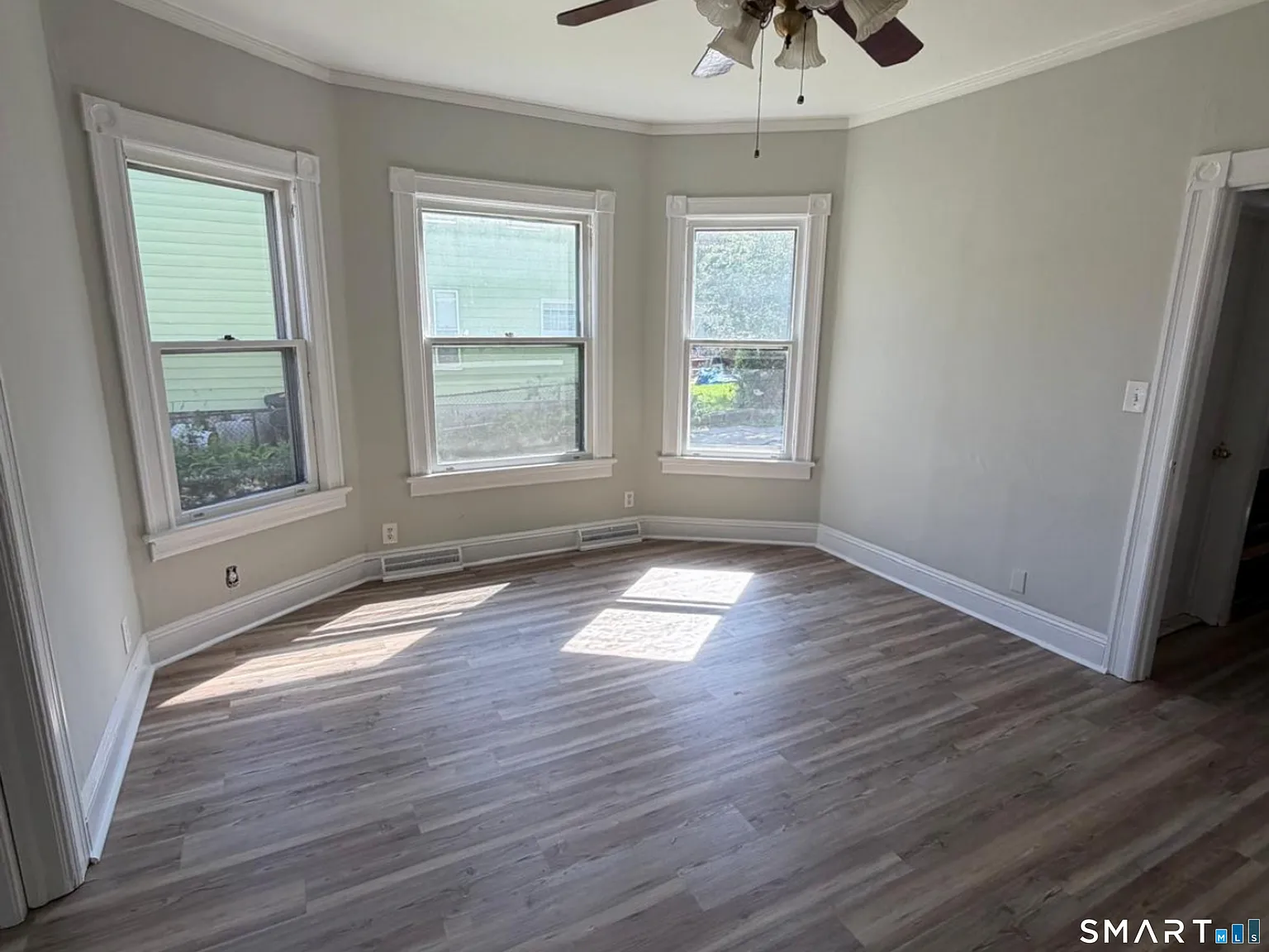 2 bed, 1.0 bath, 2553 sqft, $2,400 — Photo 4
