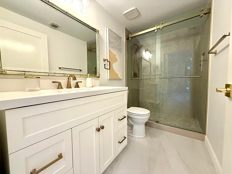 780 Sapodilla Ave #207 — Photo 15