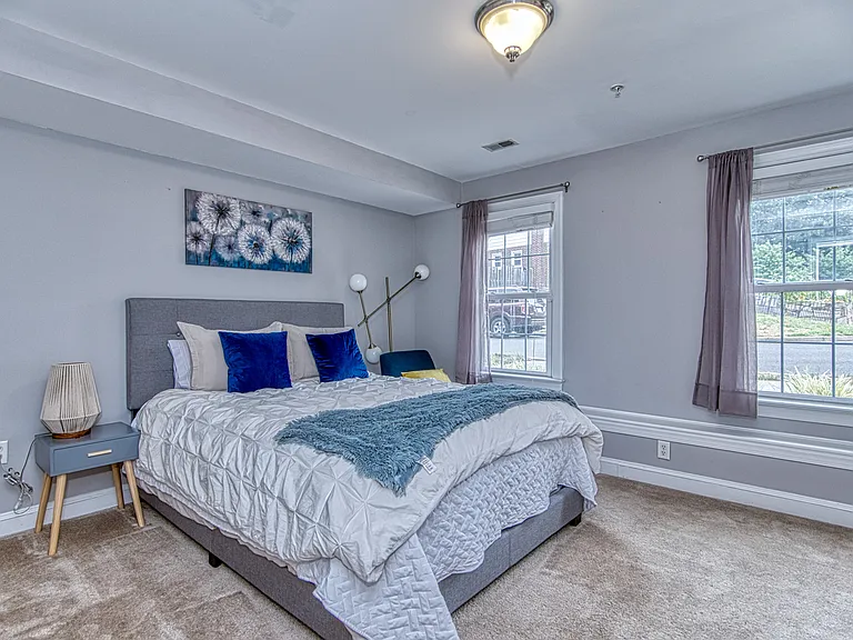 2272 S Garfield St — Photo 22