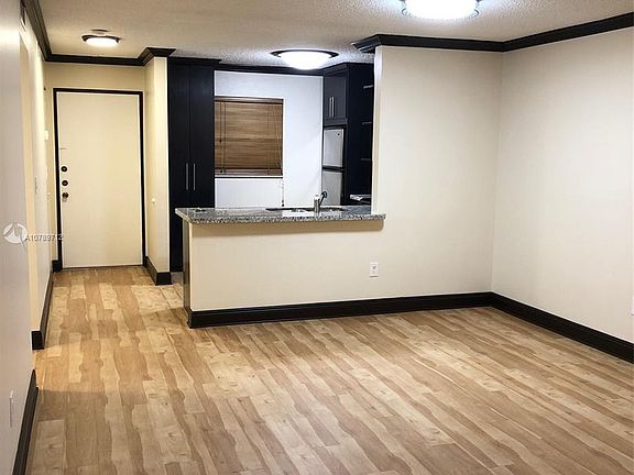 5th image of 7920 Camino Real #210