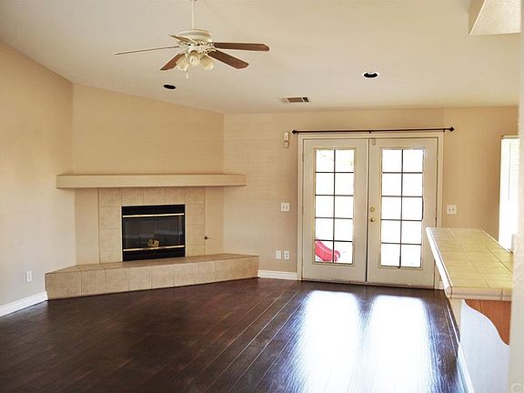 4th image of 14920 Flagstaff Ct