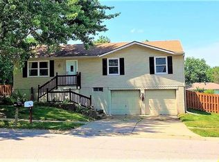 17824 E Greentree Ave, Independence, MO 64057