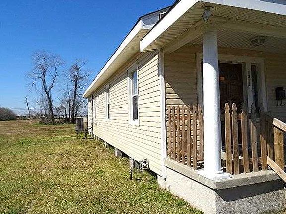 LEFT SIDE OF HOME