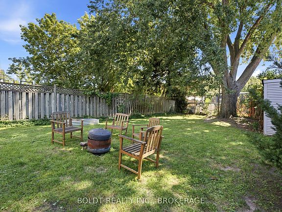 5th image of 54 Eastchester Ave