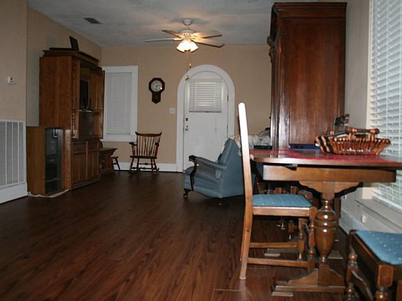 lighted ceiling fans, neutral colors throughout