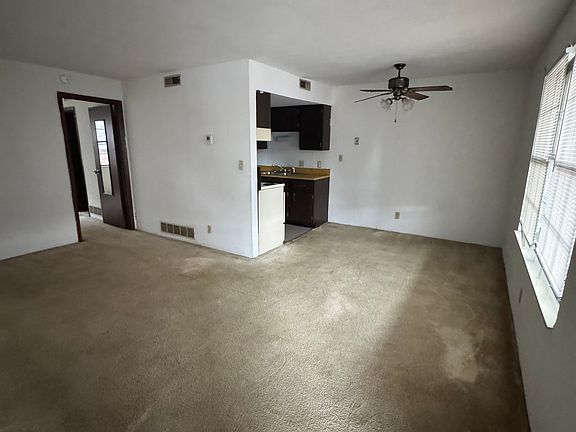 3rd image of 200 N 45th St APT 13