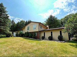 5420 Havens Rd, Dryden, MI 48428