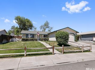 569 Yellow Jacket Rd, Dayton, NV 89403