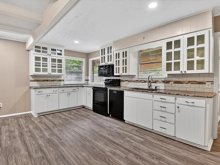 1 Tanglewood Ct — Photo 13