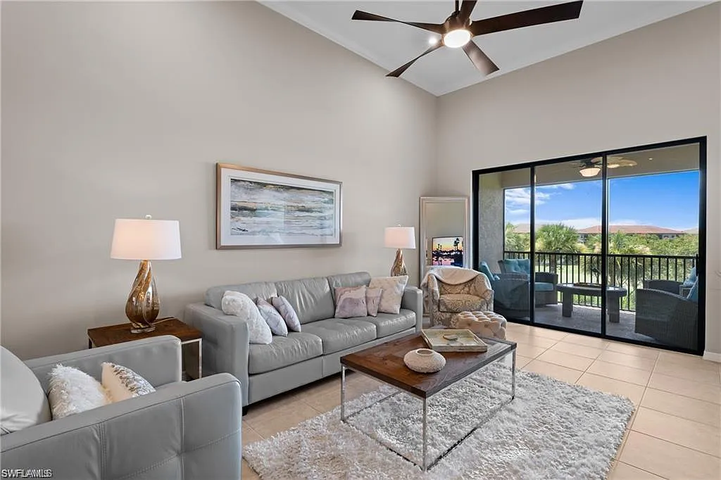 2 bed, 2.0 bath, 1632 sqft, $7,500 — Photo 4