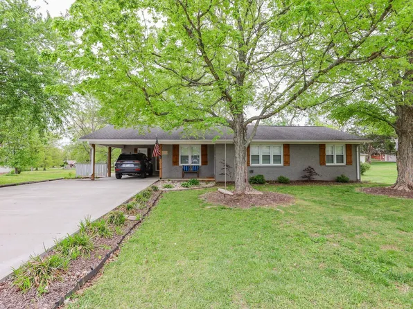 1315 Shelby McCallum Dr, Benton, KY 42025