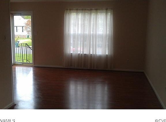 3rd image of 2113 E Bromby St