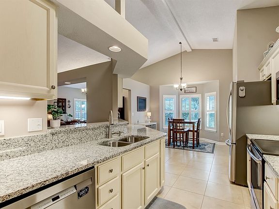 4th image of 96147 Northshore Dr