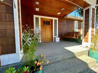 1611 S 34th St, Bellingham, WA 98229