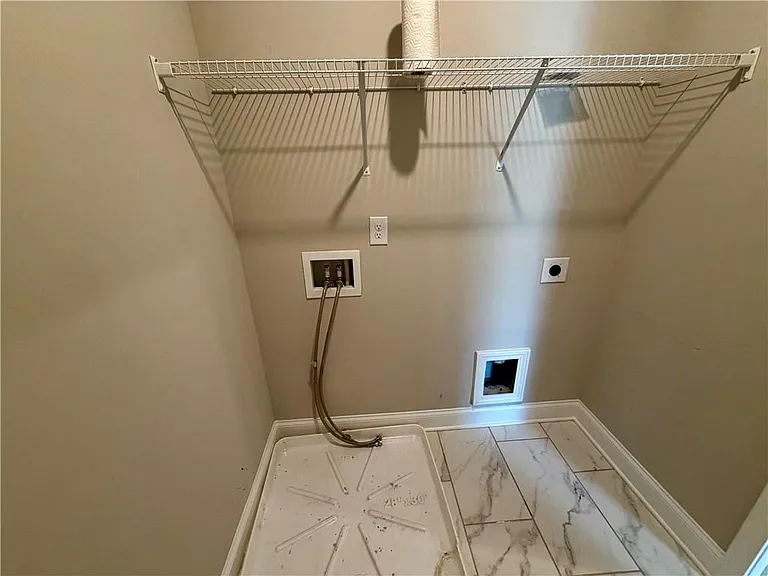 324 Overture Ct — Photo 18