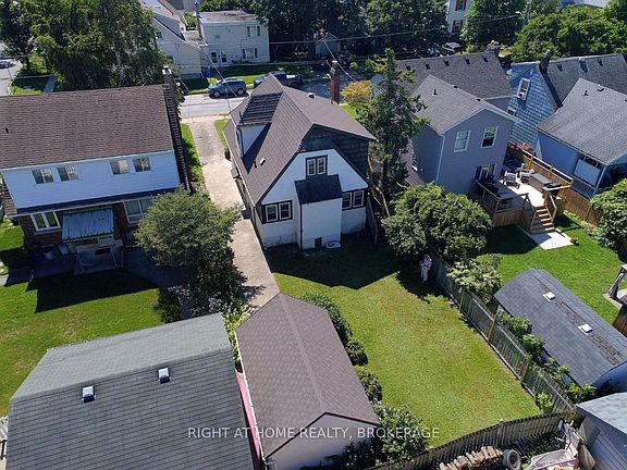 5th image of 31 Stuart Ave