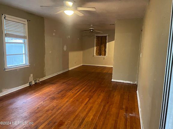 3rd image of 5126 ATTLEBORO Street