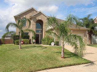 314 Holly Branch Ln, Kemah, TX 77565