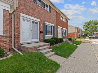 27597 Concord Ave, Warren, MI 48093