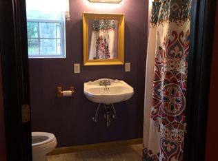 881 Hemlock Rd, Ravenswood, WV 26164