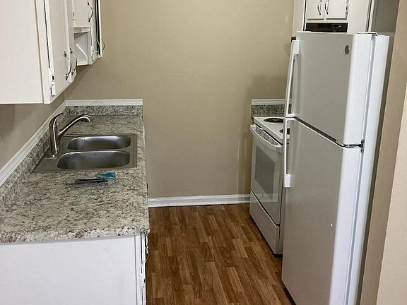 2nd image of 3330 Breckenridge Ln APT 1