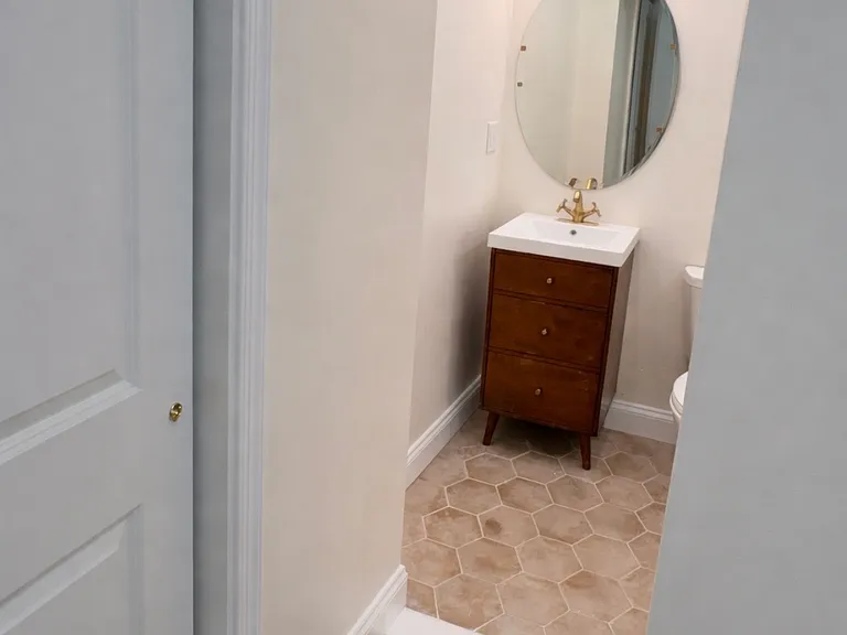 2762 Martha St — Photo 12